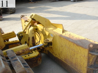 中古建設機械 中古 コマツ KOMATSU ブルドーザ  D31P-18