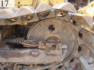 中古建設機械 中古 コマツ KOMATSU ブルドーザ  D31P-18