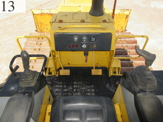 中古建設機械 中古 コマツ KOMATSU ブルドーザ  D31P-20E