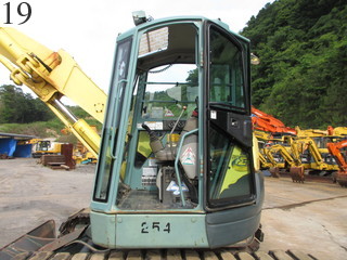 中古建設機械 中古 ヤンマーディーゼル YANMAR 油圧ショベル・バックホー ０．２－０．３立米 B7-5A