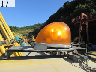 中古建設機械 中古 コマツ KOMATSU 油圧ショベル・バックホー ０．７－０．９立米 HB205-1