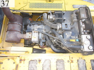 中古建設機械 中古 コマツ KOMATSU 油圧ショベル・バックホー ０．７－０．９立米 HB205-1
