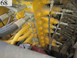 中古建設機械 中古 コマツ KOMATSU 油圧ショベル・バックホー ０．７－０．９立米 HB205-1