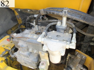 中古建設機械 中古 コマツ KOMATSU 油圧ショベル・バックホー ０．７－０．９立米 HB205-1