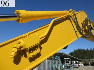 中古建設機械 中古 コマツ KOMATSU 油圧ショベル・バックホー ０．７－０．９立米 HB205-1