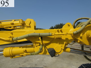 中古建設機械 中古 コマツ KOMATSU 解体機 ショートリーチ・トンネル用 PC138US-8