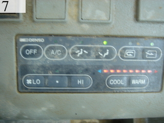 中古建設機械 中古 コマツ KOMATSU 油圧ショベル・バックホー ０．７－０．９立米 PC200-6E
