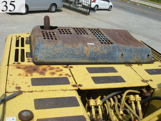 中古建設機械 中古 コマツ KOMATSU 油圧ショベル・バックホー ０．７－０．９立米 PC200-6E