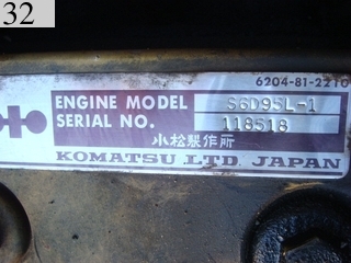 中古建設機械 中古 コマツ KOMATSU 油圧ショベル・バックホー ０．７－０．９立米 PC200-6M