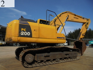 中古建設機械 中古 コマツ KOMATSU 油圧ショベル・バックホー ０．７－０．９立米 PC200-8N1