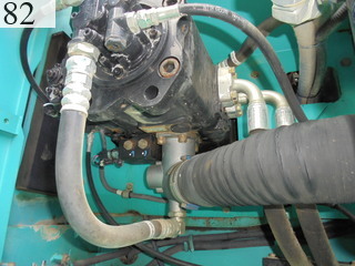 中古建設機械 中古 コベルコ建機 KOBELCO 油圧ショベル・バックホー ０．７－０．９立米 SK200-8