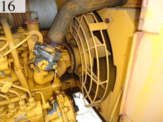中古建設機械 中古 コマツ KOMATSU モーターグレーダー アーティキュレート式 GD200A-1