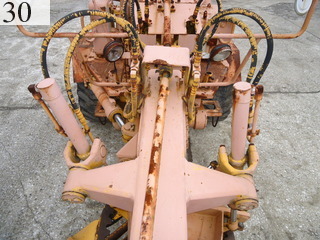中古建設機械 中古 コマツ KOMATSU モーターグレーダー アーティキュレート式 GD200A-1