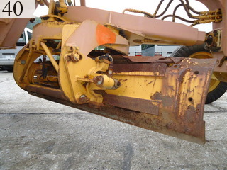 中古建設機械 中古 コマツ KOMATSU モーターグレーダー アーティキュレート式 GD200A-1