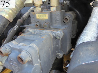 中古建設機械 中古 コマツ KOMATSU 油圧ショベル・バックホー ０．２－０．３立米 PC40MR-2