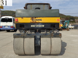 中古建設機械 中古 日本ボーマク株式会社 BOMAG NIPPON ローラー 舗装用振動ローラー BW131ACW
