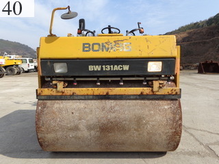 中古建設機械 中古 日本ボーマク株式会社 BOMAG NIPPON ローラー 舗装用振動ローラー BW131ACW