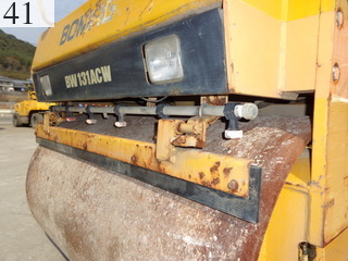 中古建設機械 中古 日本ボーマク株式会社 BOMAG NIPPON ローラー 舗装用振動ローラー BW131ACW