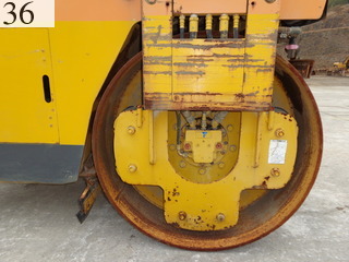 中古建設機械 中古 日本ボーマク株式会社 BOMAG NIPPON ローラー 舗装用振動ローラー BW131ACW