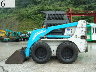 Used Construction Machine Used TOYOTA TOYOTA Skid steer loader Wheel type 4SDK7
