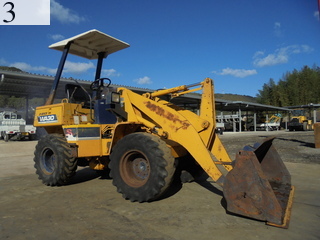 中古建設機械 中古 コマツ KOMATSU ホイール・ローダ １．０立米以下 WA30-3