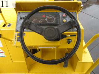 中古建設機械 中古 酒井重工業 SAKAI ローラー タイヤローラー TZ701