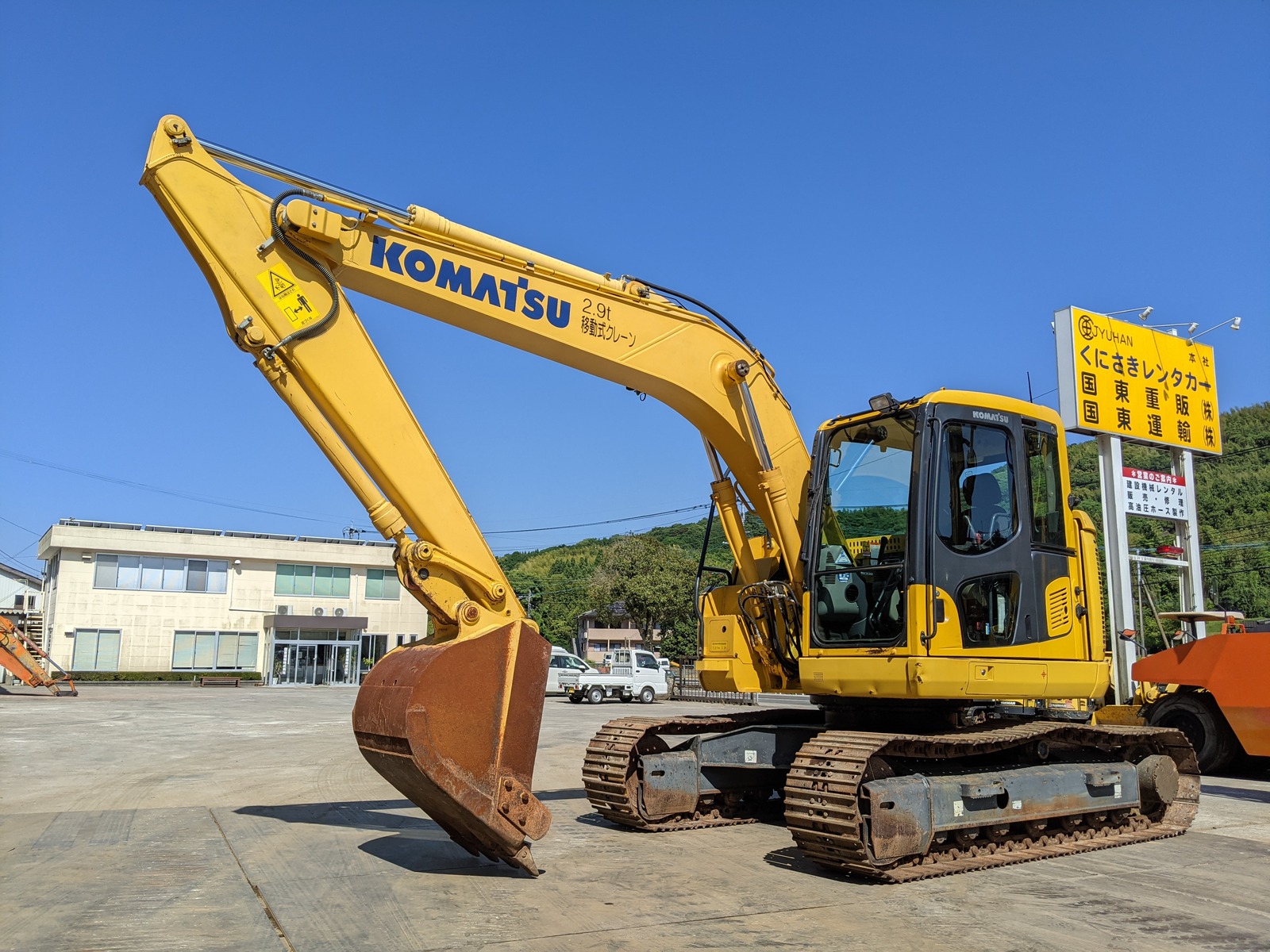 中古建設機械 中古 コマツ KOMATSU 油圧ショベル・バックホー ０．４－０．５立米 PC138US-10