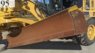 中古建設機械 中古 コマツ KOMATSU モーターグレーダー アーティキュレート式 GD405A-3E0