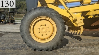 中古建設機械 中古 コマツ KOMATSU モーターグレーダー アーティキュレート式 GD405A-3E0