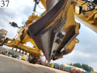 中古建設機械 中古 コマツ KOMATSU モーターグレーダー アーティキュレート式 GD405-7