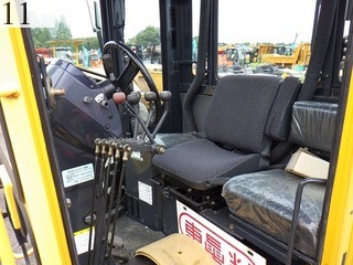 中古建設機械 中古 コマツ KOMATSU モーターグレーダー アーティキュレート式 GD405A-3Y