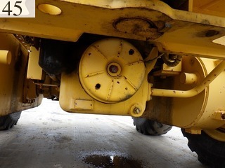 中古建設機械 中古 コマツ KOMATSU モーターグレーダー アーティキュレート式 GD405A-3Y