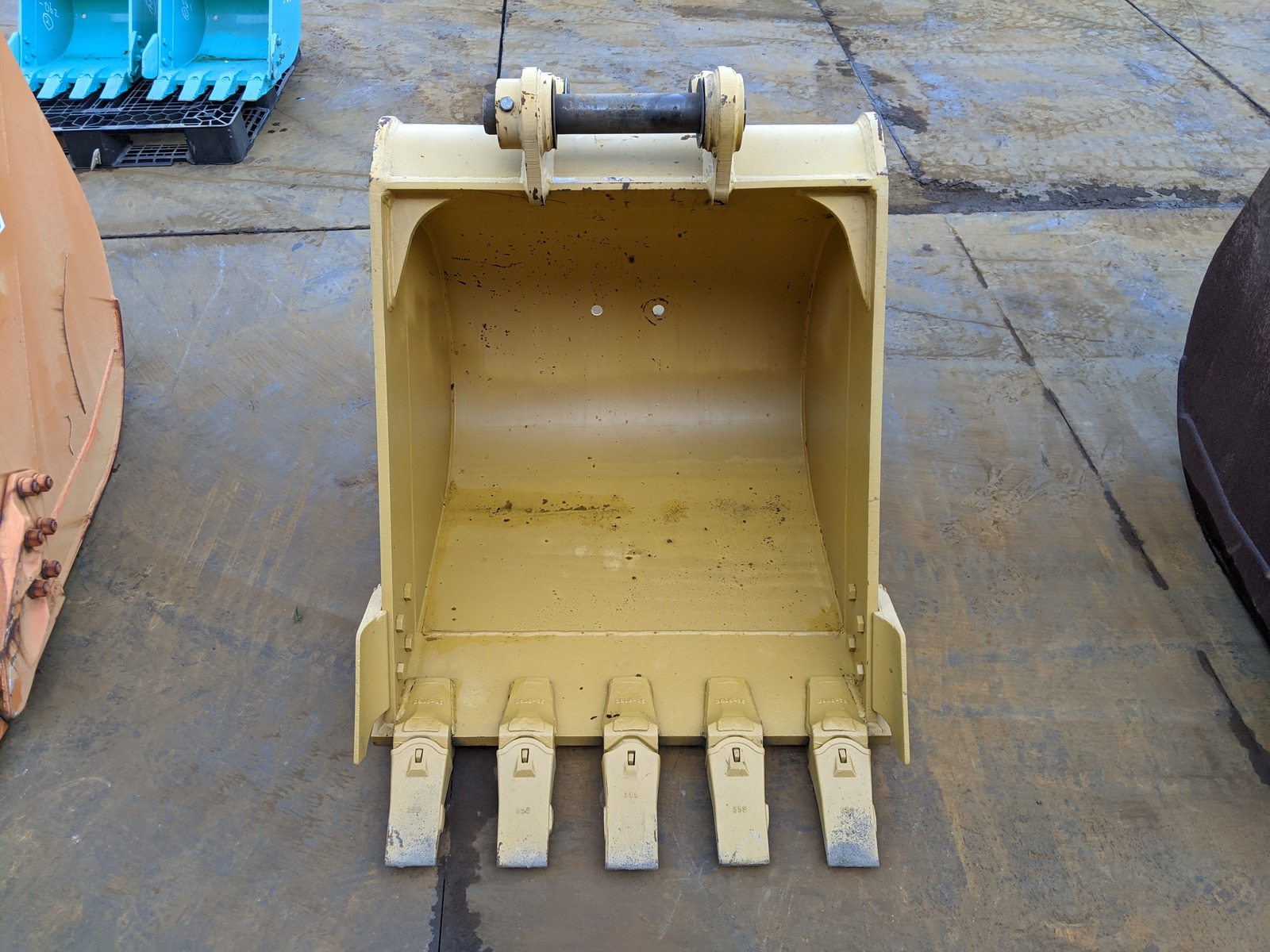 Used Construction Machine Used KOMATSU KOMATSU Bucket Standard bucket KW-PC120