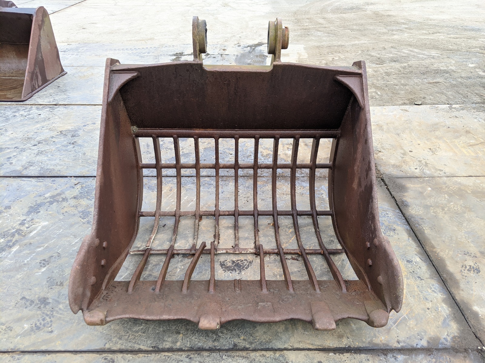 中古建設機械 中古 コベルコ建機 KOBELCO スケルトン バケット  SK200用スケルトン バケット