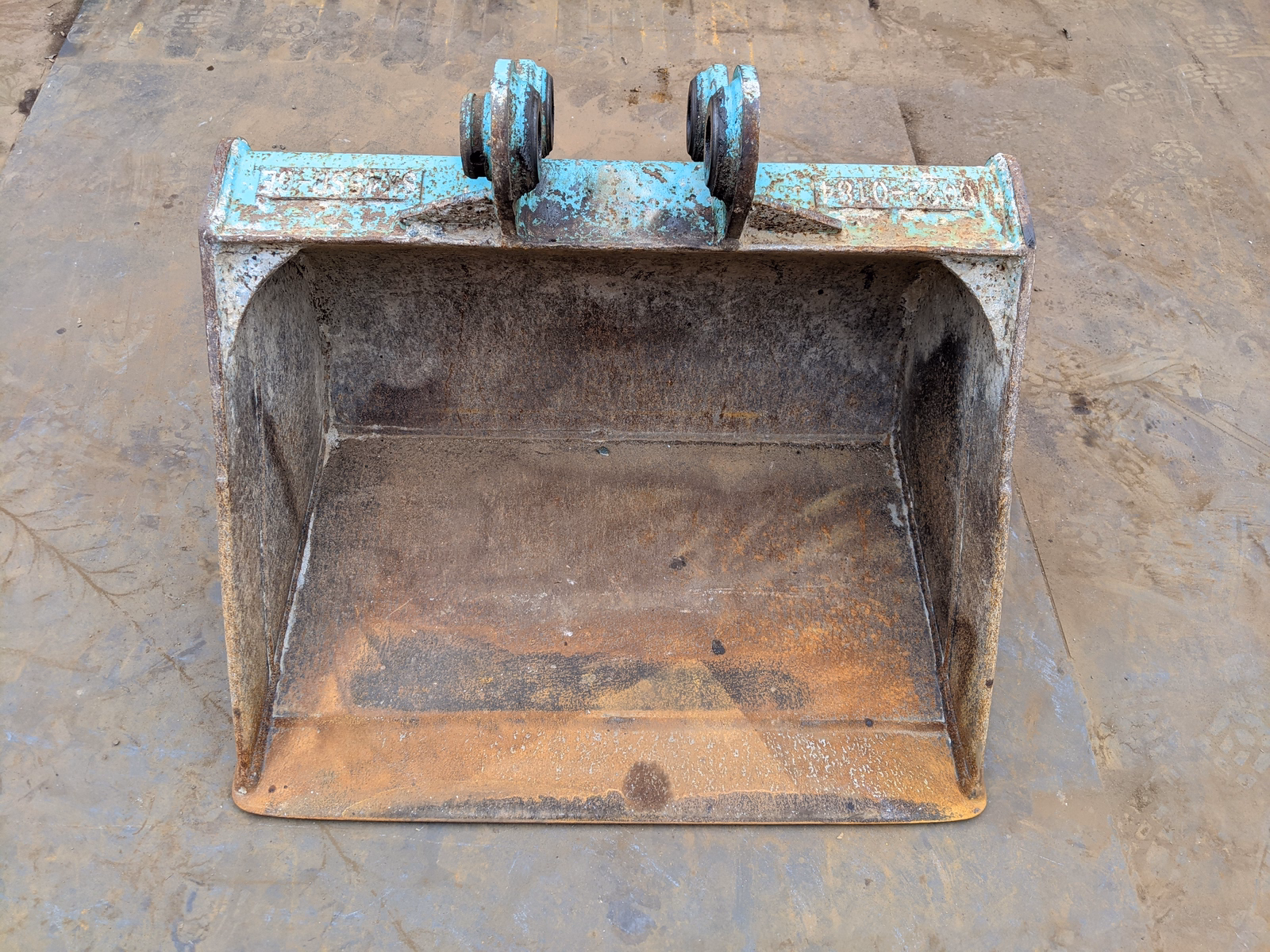 Used Construction Machine Used KOBELCO Bucket Slope bucket SK45SR-6E Slope bucket Photos