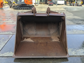 中古建設機械 中古 キャタピラー バケット 法面バケット 330-SLOPE-BUCKET 写真